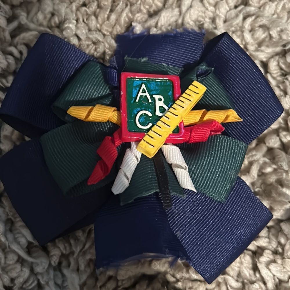 Assorted Hair Bows - Picture 2 of 7